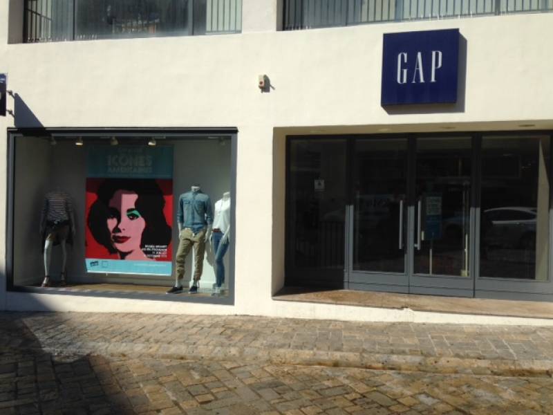 Pose de film sécurité retardateur d'effraction sur Marseille et PACA pour les magasins