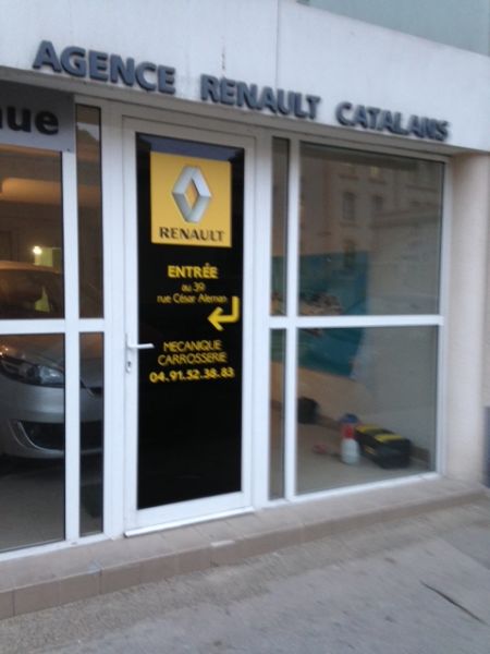 Pose de film publicitaire Marseille