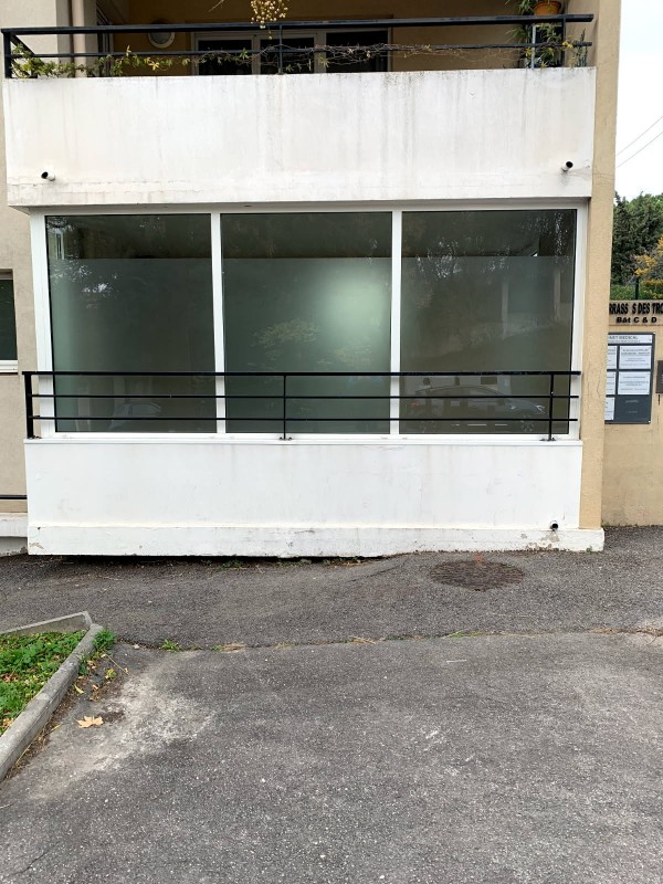 pose d’un film d’intimité dans un cabinet dentaire à Marseille 13011 Valentine